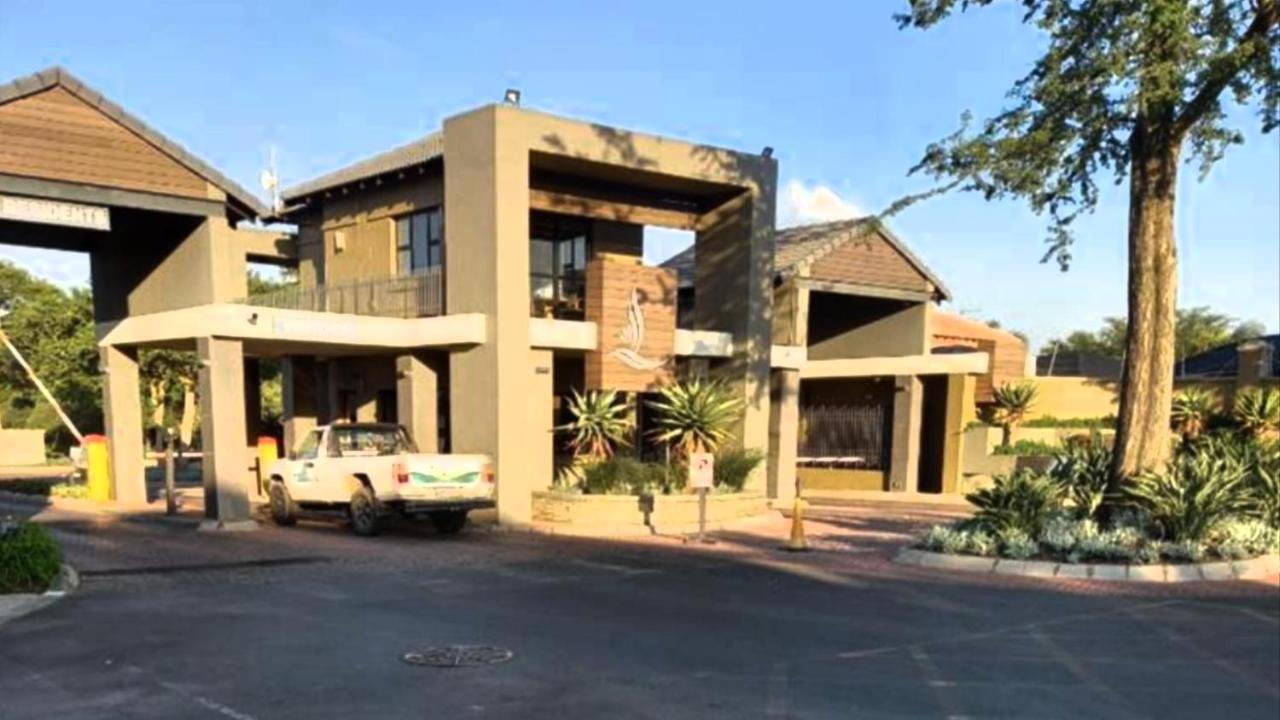 Caza Blanca Apartments Boksburg Ngoại thất bức ảnh