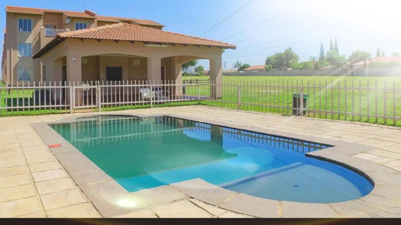 Caza Blanca Apartments Boksburg Ngoại thất bức ảnh