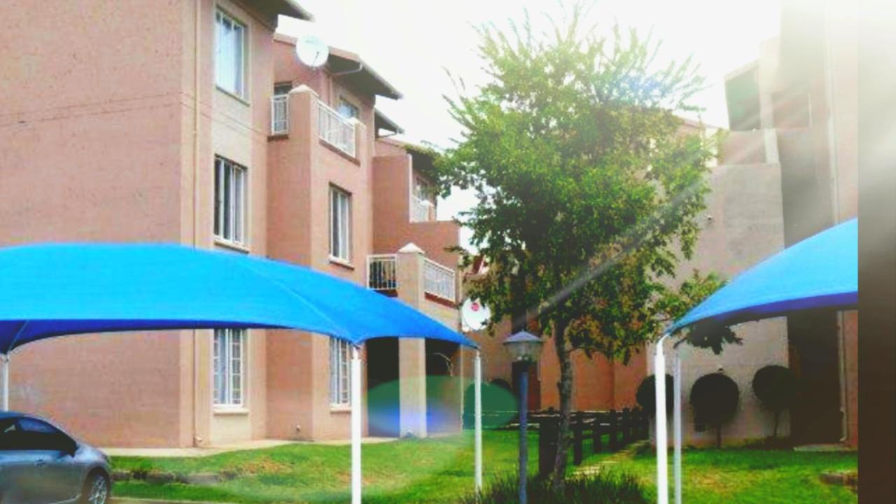 Caza Blanca Apartments Boksburg Ngoại thất bức ảnh